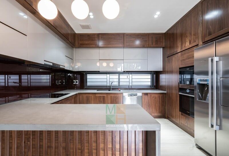 Hình ảnh của công trình thi công sản phẩm đồ nội thất tủ bếp hiện đại đang được thực hiện tại biệt thự Hà Tĩnh.